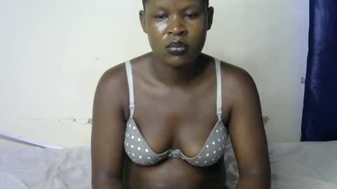 Snapshot of drama_queeen chatting on February 3, 6:51 am drama_queeen online show from February 3, 6:51 am