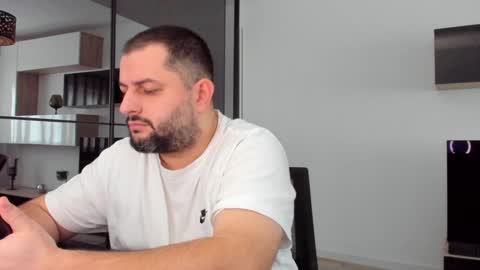 Snapshot of draven_a chatting on January 20, 10:29 am Draven A online show from January 20, 10:29 am