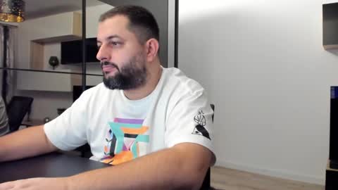 Snapshot of draven_a chatting on February 1, 4:03 am Draven A online show from February 1, 4:03 am