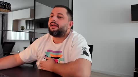 Snapshot of draven_a chatting on February 1, 10:37 am Draven A online show from February 1, 10:37 am