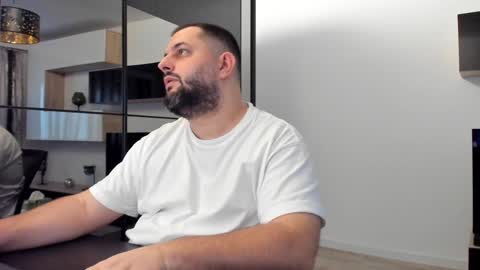 Snapshot of draven_a chatting on February 8, 3:10 pm Draven A online show from February 8, 3:10 pm