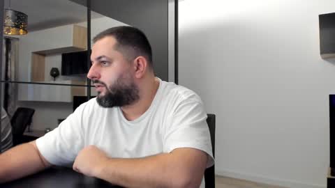 Snapshot of draven_a chatting on February 11, 3:40 pm Draven A online show from February 11, 3:40 pm