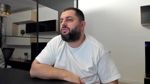 Snapshot of draven_a chatting on February 17, 5:32 pm Draven A online show from February 17, 5:32 pm