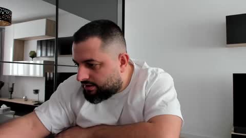 Snapshot of draven_a chatting on February 21, 9:45 am Draven A online show from February 21, 9:45 am