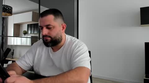 Snapshot of draven_a chatting on February 24, 10:37 am Draven A online show from February 24, 10:37 am