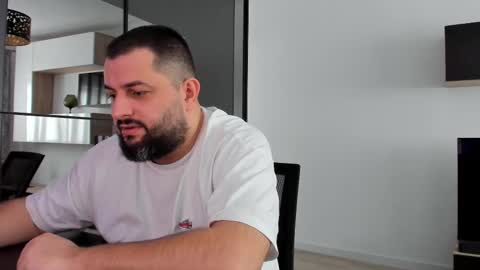 Snapshot of draven_a chatting on February 27, 8:28 am Draven A online show from February 27, 8:28 am