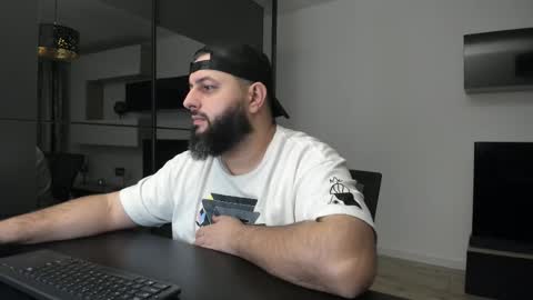 DravenPeak online show from January 11, 8:03 pm