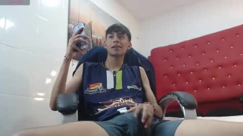 Snapshot of draxblade chatting on November 26, 8:32 pm DraxBlade online show from November 26, 8:32 pm