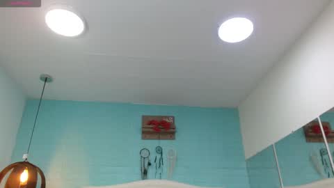 Snapshot of draxblade chatting on February 5, 1:49 pm DraxBlade online show from February 5, 1:49 pm