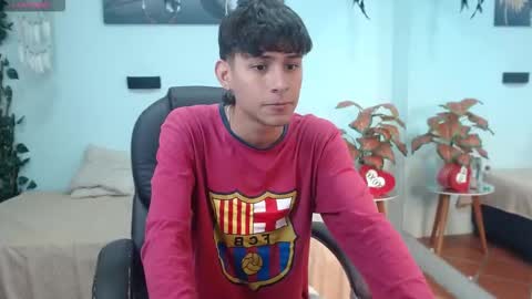 Snapshot of draxblade chatting on February 10, 2:54 pm DraxBlade online show from February 10, 2:54 pm