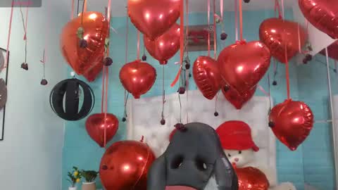 Snapshot of draxblade chatting on February 16, 8:16 pm DraxBlade online show from February 16, 8:16 pm