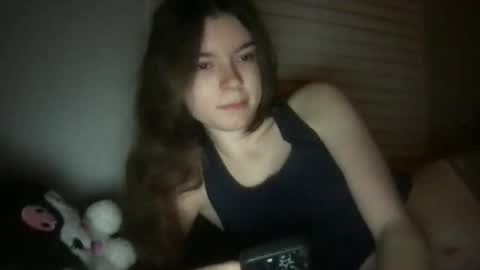 Snapshot of dream1girl_ chatting on December 31, 5:22 am ur dream girl online show from December 31, 5:22 am