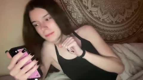 Snapshot of dream1girl_ chatting on November 20, 3:28 am ur dream girl online show from November 20, 3:28 am