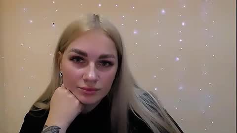dream_dolly_ online show from October 2, 10:33 am