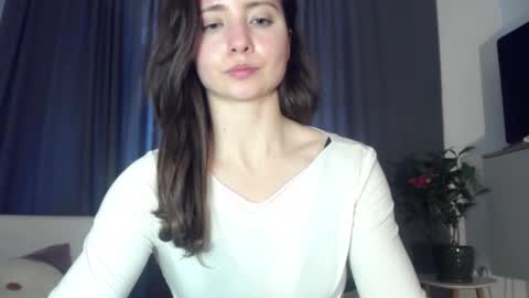 Nicole online show from March 4, 3:18 pm