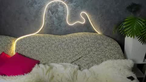 Olivia online show from March 2, 5:08 am