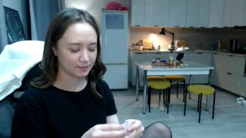 Snapshot of dream_reaper210635 chatting on April 2, 4:48 pm dream_reaper210635 online show from April 2, 4:48 pm