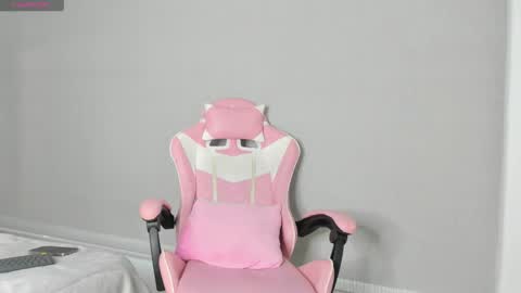 dream team online show from November 24, 6:40 pm