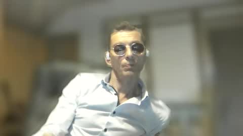 Snapshot of dreambob chatting on June 3, 6:46 pm Dreambob online show from June 3, 6:46 pm