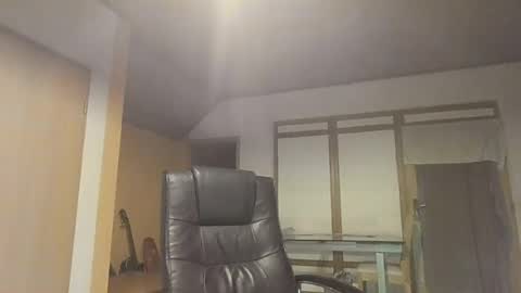 Snapshot of dreambob chatting on June 21, 11:07 pm Dreambob online show from June 21, 11:07 pm