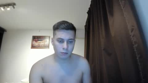 Snapshot of dreamboy240 chatting on November 13, 10:52 pm Johnny online show from November 13, 10:52 pm