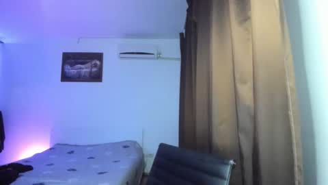 Johnny online show from February 15, 5:20 pm