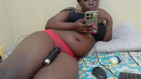 dreamcolorr online show from November 25, 7:14 pm