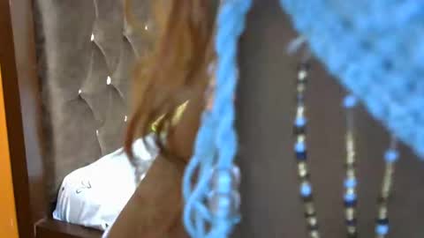 Snapshot of dreameyez chatting on February 2, 10:36 am Dreameyes online show from February 2, 10:36 am