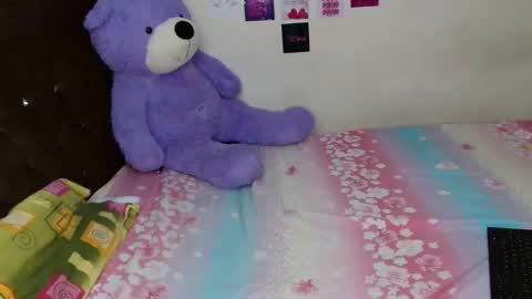 Dreameyes online show from March 11, 8:31 am