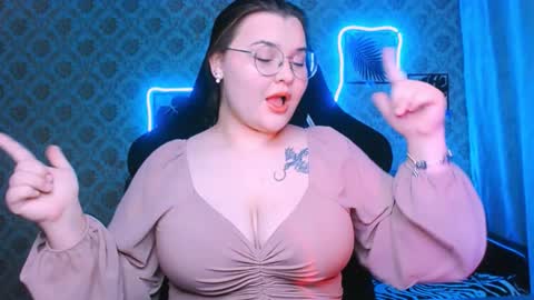 dreamforyoue2 online show from February 21, 7:04 pm