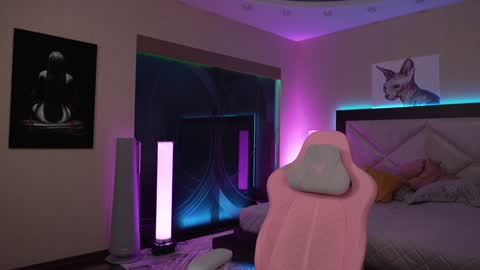Snapshot of dreamgogo chatting on December 6, 2:02 am Sarah online show from December 6, 2:02 am