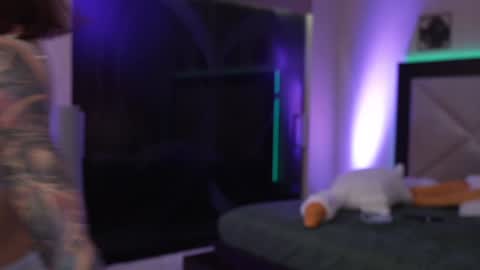 Snapshot of dreamgogo chatting on February 2, 1:34 am Sarah online show from February 2, 1:34 am