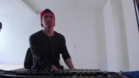 Your lord. - ONLINE  1500 Pm to 2100 Pm - New York Hour online show from March 31, 7:14 pm