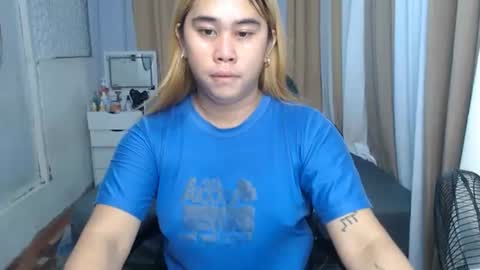 Snapshot of dreammegan chatting on June 25, 9:58 am Stacy DONT FORGET TO FOLLOW ME AND THUMBS UP my wife samgrg2 online show from June 25, 9:58 am