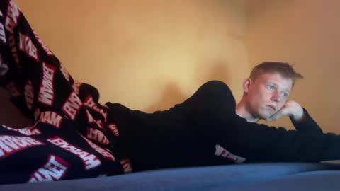 dreamy_devi1 online show from April 12, 6:02 pm