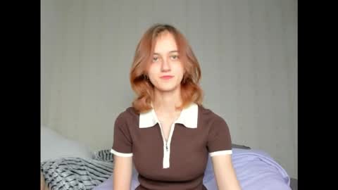 dreamy_pollyyy online show from October 9, 5:00 pm
