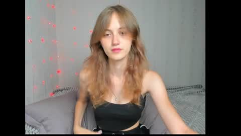 Snapshot of dreamy_pollyyy chatting on July 15, 7:52 pm dreamy_pollyyy online show from July 15, 7:52 pm