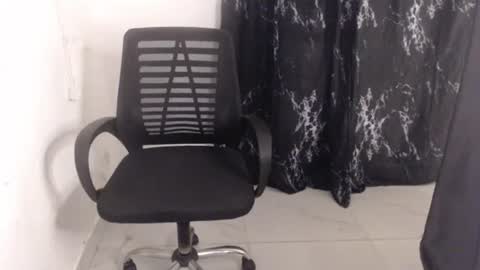 Snapshot of dreamy_wetpussy chatting on May 27, 7:33 pm BEAUTY online show from May 27, 7:33 pm