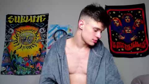 Adam Dream online show from January 18, 7:50 pm