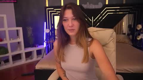 Lina online show from December 5, 7:27 am
