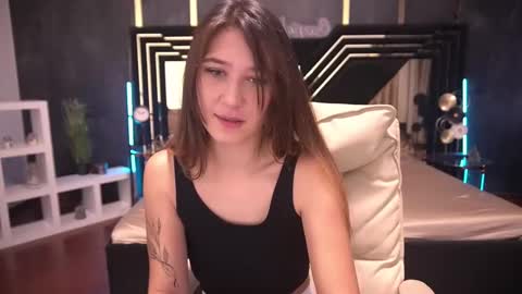 Lina online show from December 6, 7:21 am