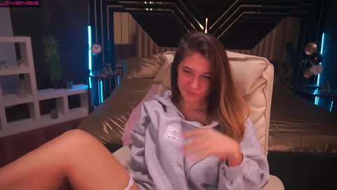 Lina online show from December 7, 11:07 am