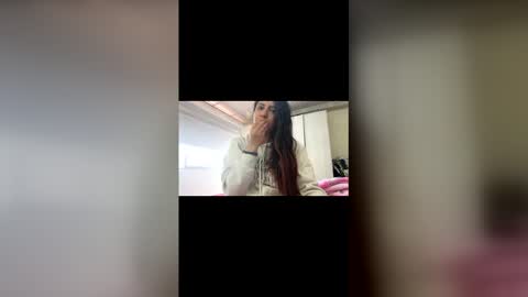 dreinafoxx online show from April 19, 6:32 pm