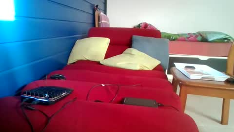 Snapshot of drek451676146 chatting on November 10, 1:21 pm drek451676146 online show from November 10, 1:21 pm