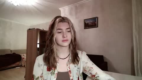 Dia online show from February 3, 3:06 pm