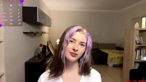 Dia online show from April 16, 3:46 pm