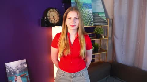 Snapshot of drewberkheimer chatting on February 15, 3:25 am My name is Luna online show from February 15, 3:25 am