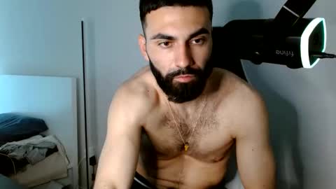 drewwho_ online show from April 11, 9:08 pm