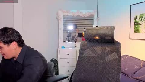 Snapshot of drexx_cleo chatting on November 18, 3:23 am drex and cleo online show from November 18, 3:23 am