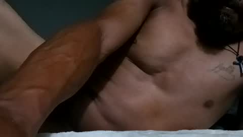 Snapshot of drey40 chatting on August 1, 6:01 am drey40 online show from August 1, 6:01 am